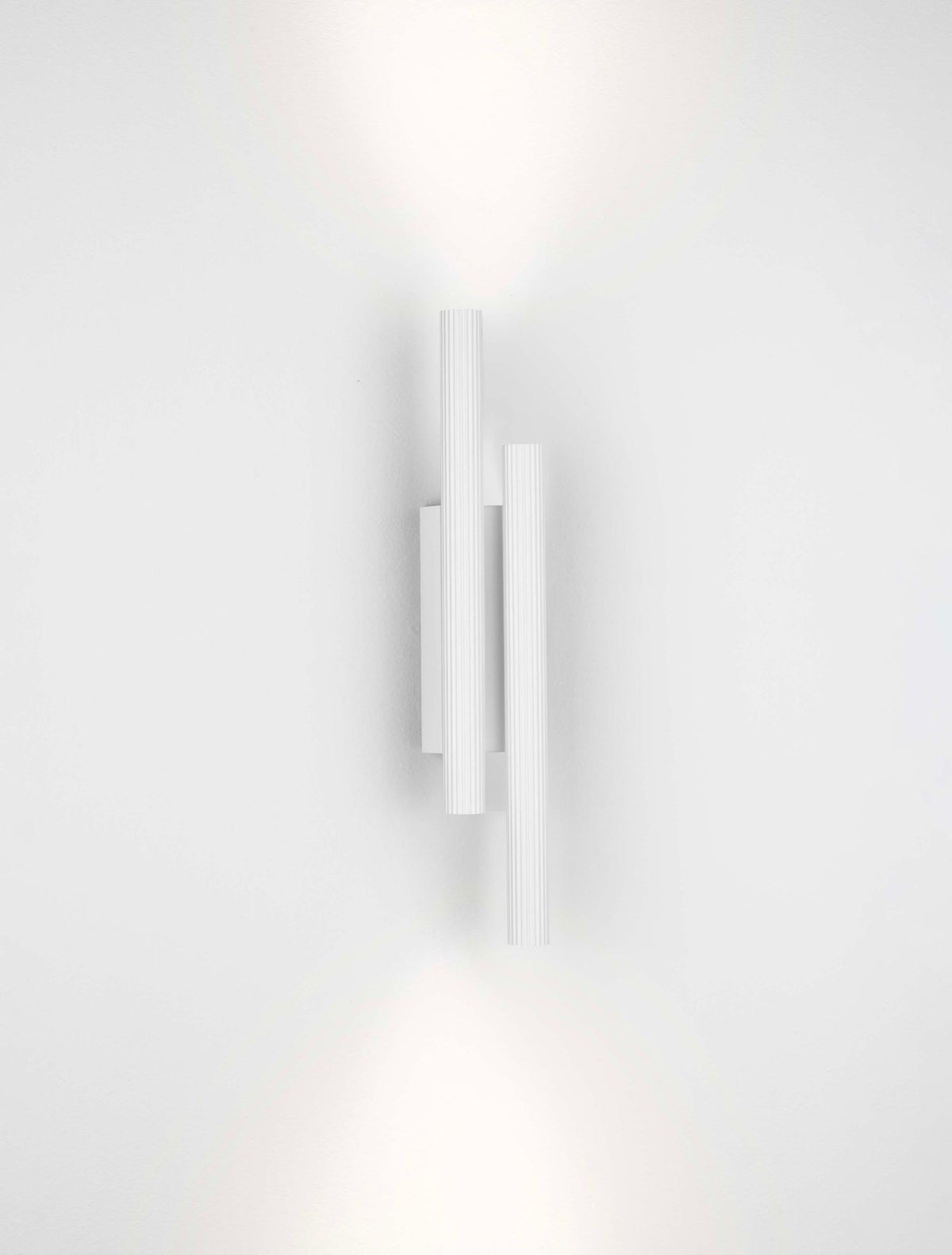Paron LED Wandleuchte 2-flammig Geriffelt 3000K (10)