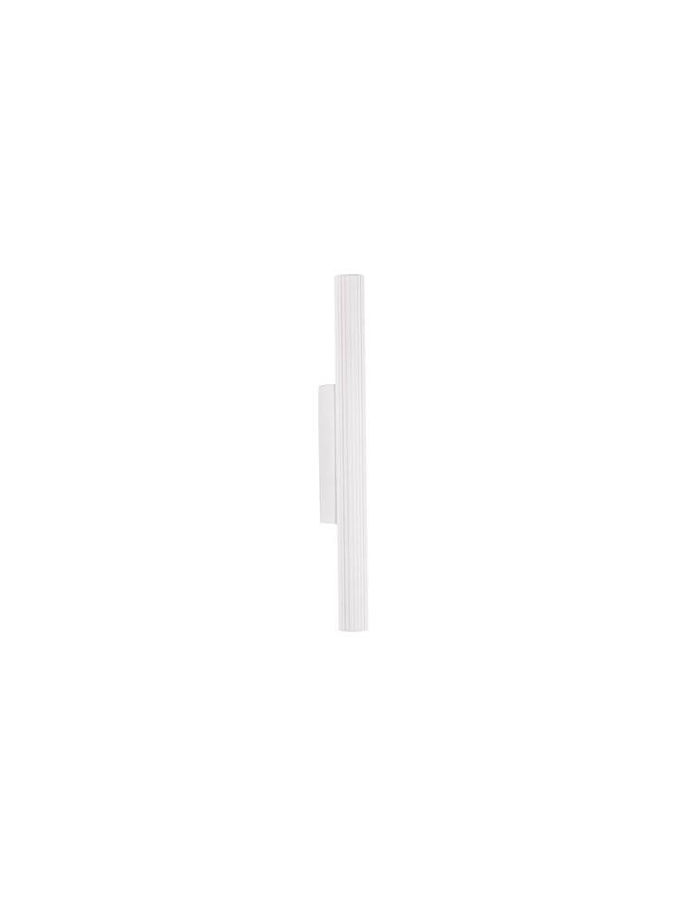 Paron LED Wandleuchte Geriffelt 3000K in elegantem Design mit indirektem Licht.