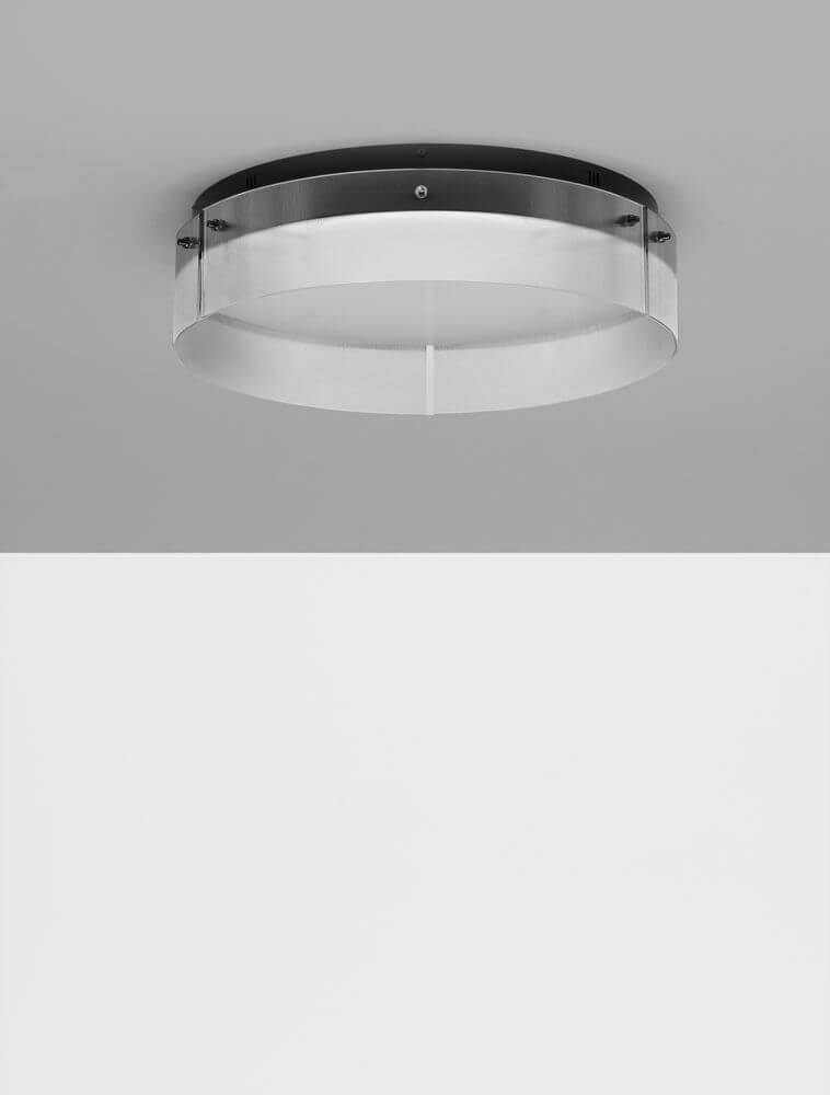 Pauline LED Deckenleuchte 3000K Schwarz mit sanft gebogenem Glas und ultraflachem Design.