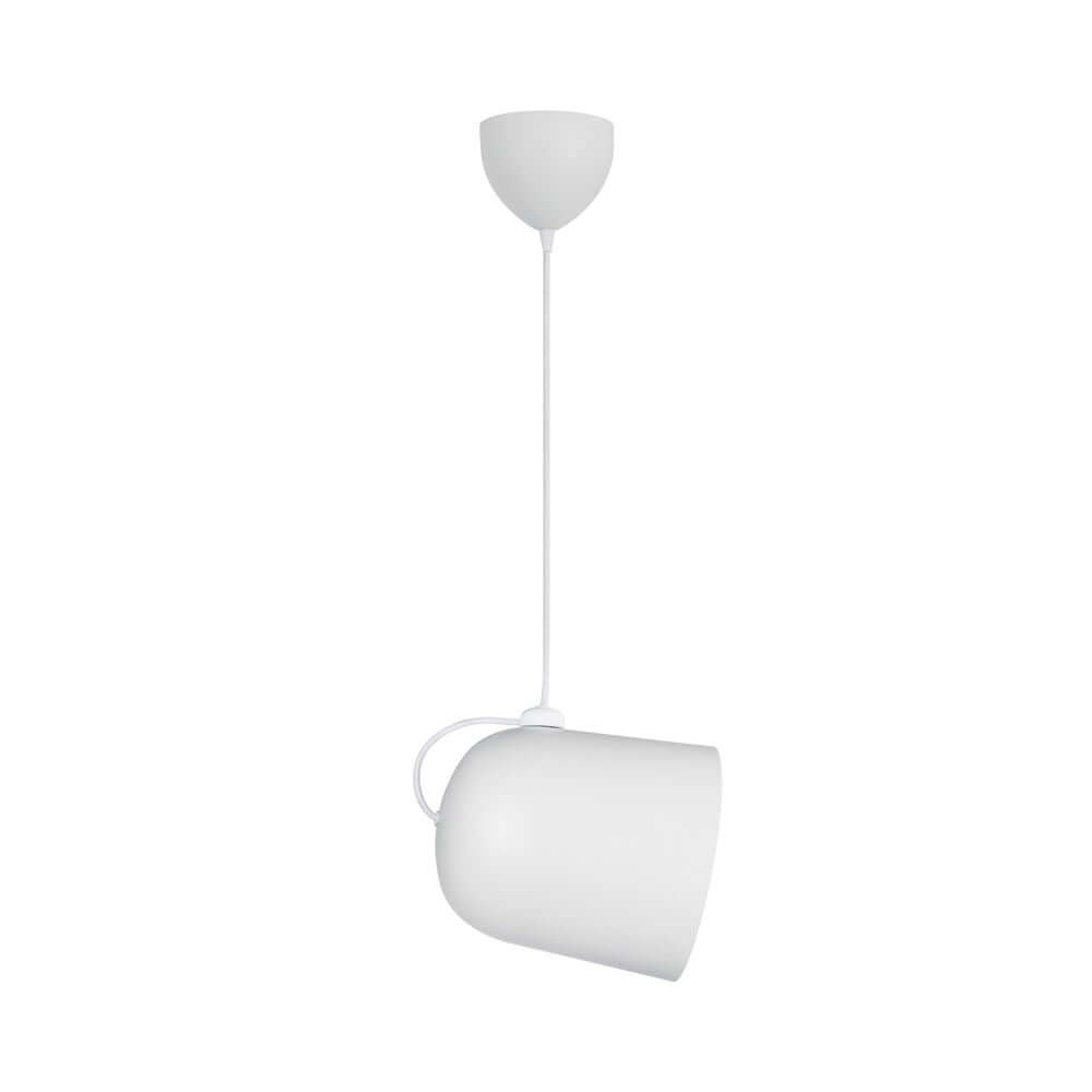 Pendelleuchte Angle im modernen, minimalistischen Design mit verstellbarem Licht.