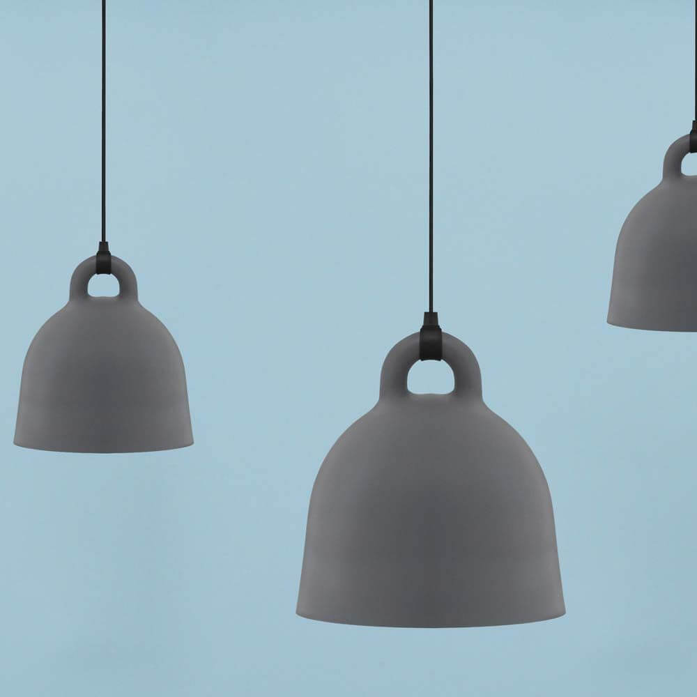 Pendelleuchte Bell S Ø 35cm Grau - moderne Hängeleuchten mit grauer Oberflächenstruktur.