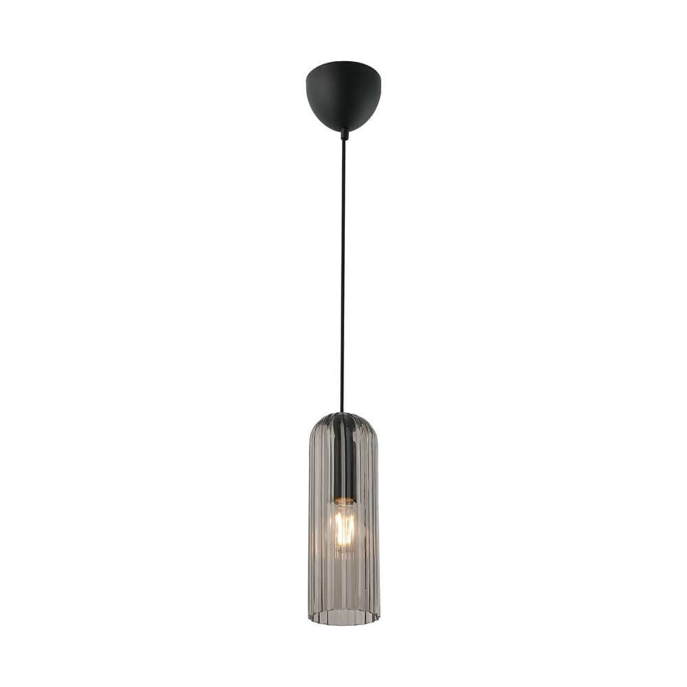 Pendelleuchte Miella mit elegantem geripptem Glas und schnörkellosem Design.