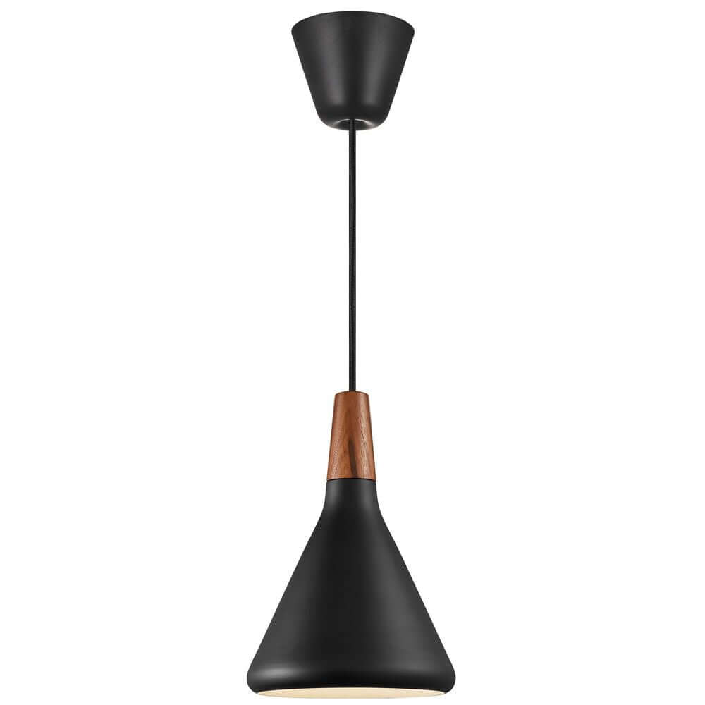 Pendelleuchte Nori 18 in modernem Design mit Holz-Akzenten und schwarzer Oberfläche.