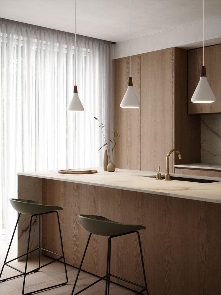 Pendelleuchte Nori 18 in modernem Kücheninterieur mit minimalistischem Design und warmem Holz.