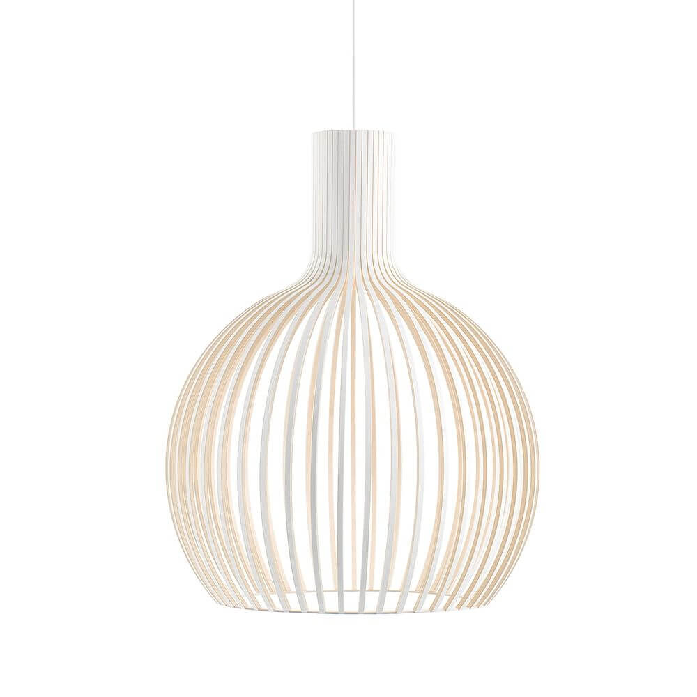 Pendelleuchte Octo Small 4241 aus Holz Ø 45cm mit gebogenen Holzleisten aus finnischem Birkenholz.