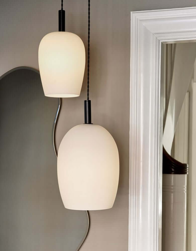 Pendelleuchte Uma 18 in modernem Design, schick und funktional für stilvolle Innenräume.