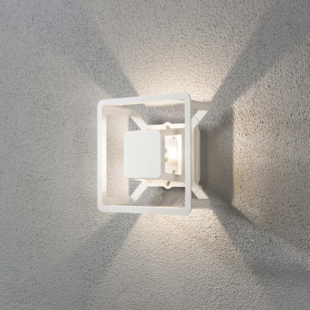 Pescara LED Außen-Wandleuchte Weiß, klares Glas an einer Wand montiert, modernes Design mit warmem Licht.