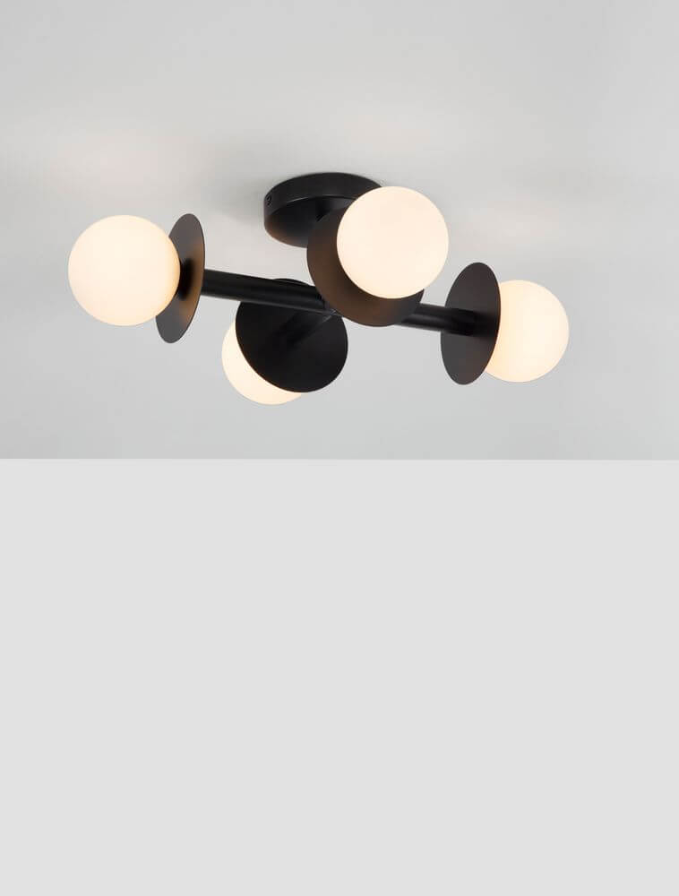 Pielo Deckenleuchte G9 4-flammig mit modernem Design aus Metall und Opalglas