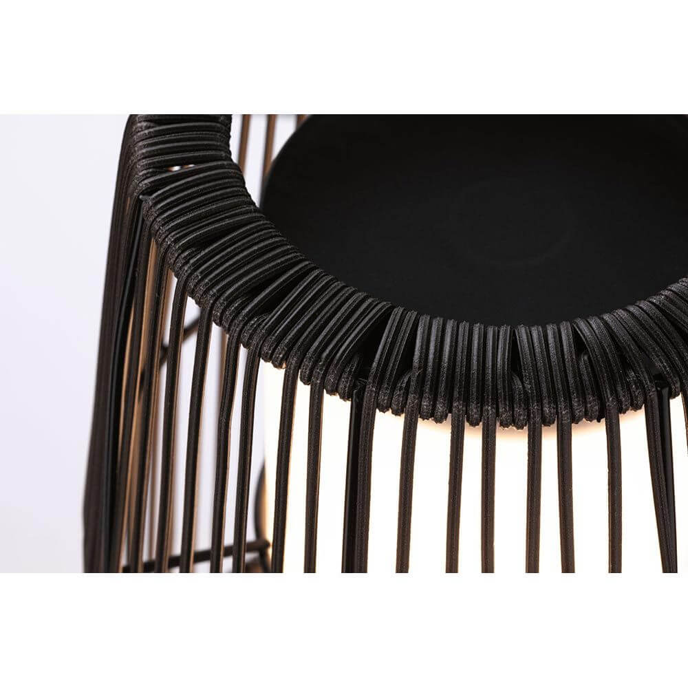 Plug & Shine LED Lichtobjekt Basket Rattan mit dekorativem Korbdesign und LED-Leuchtmittel.
