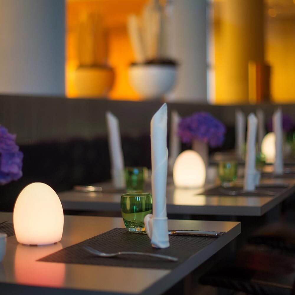 Point Aida Akku LED-Tischlampe mit App-Steuerung