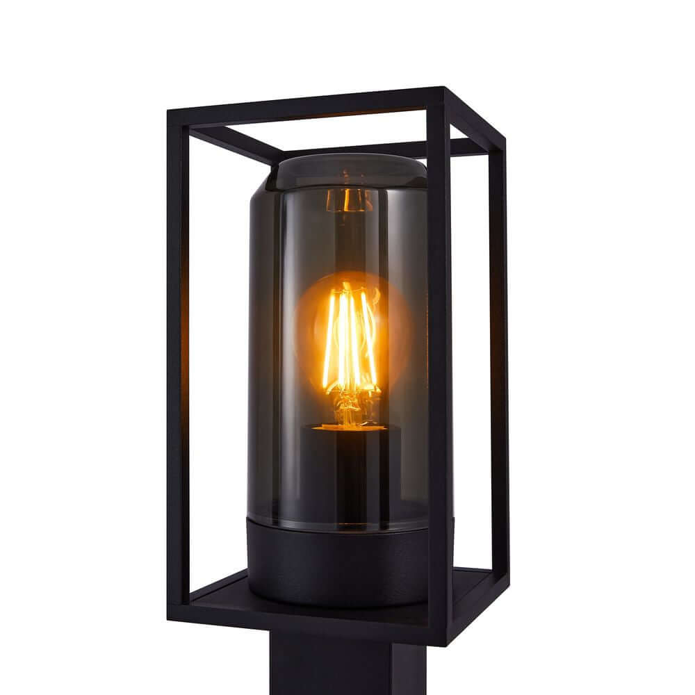 Pollerleuchte Griffin IP44 mit rauchfarbenem Diffusor für angenehmes Licht und modernes Design.
