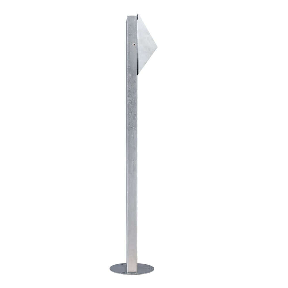 Pontio Pollerleuchte in elegantem, architektonischem Design mit abgeschrägtem Lampenschirm aus lackiertem Aluminium.