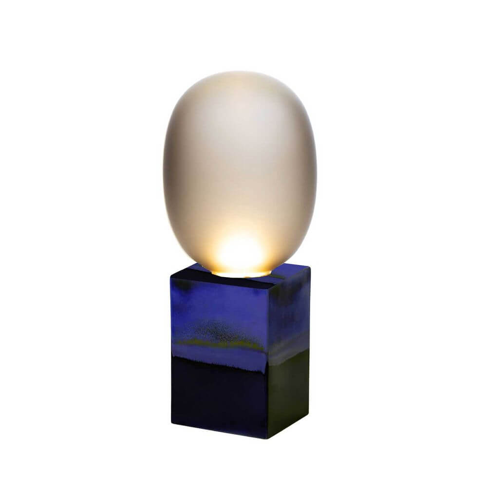 Pulpo LED Tischleuchte Magma One in elegantem Design aus mundgeblasenem Glas und handgefertigter Keramik, Ø 30cm, H 69cm.