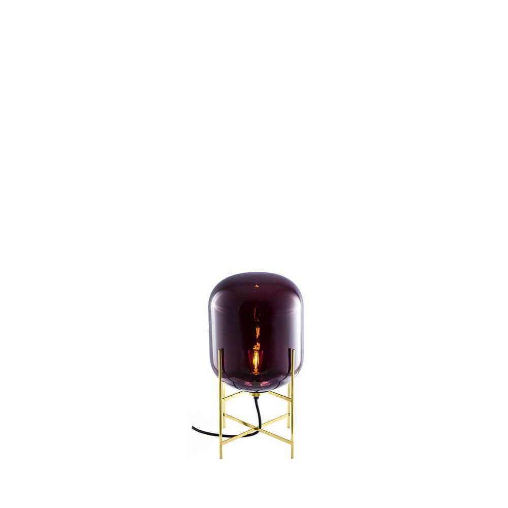 Pulpo LED Tischleuchte Oda Small in braunem Glas mit goldener Basis, industrieller Stil, weich strahlendes Licht.