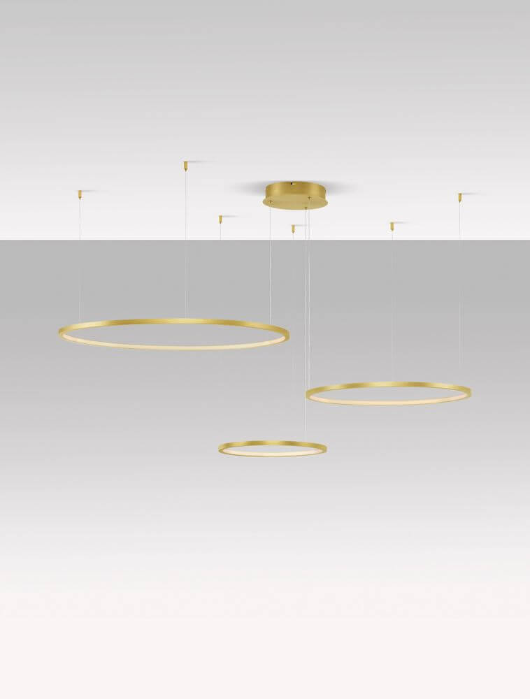 Purple LED Pendelleuchte 3-flammig Ø 130cm 3000K schwebende Ringe in goldenem Design.