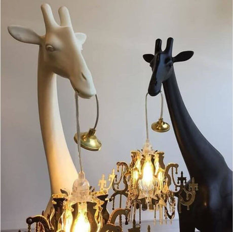 Giraffe in Love XS floor lamp 100cm - two giraffes with chandeliers in their mouths in a modern design