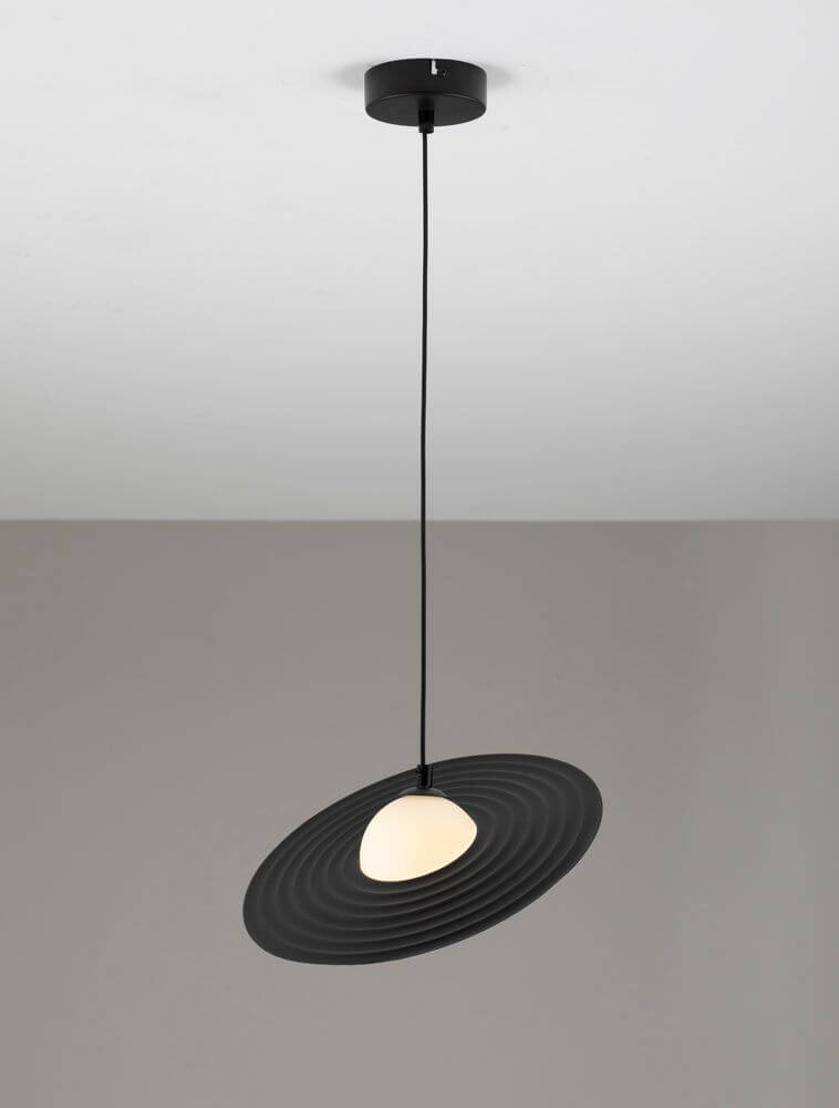 Reflet Pendelleuchte Schwarz, Weiß - moderne Design-Pendelleuchte mit schwarzem Acryl und weißem Aluminium.