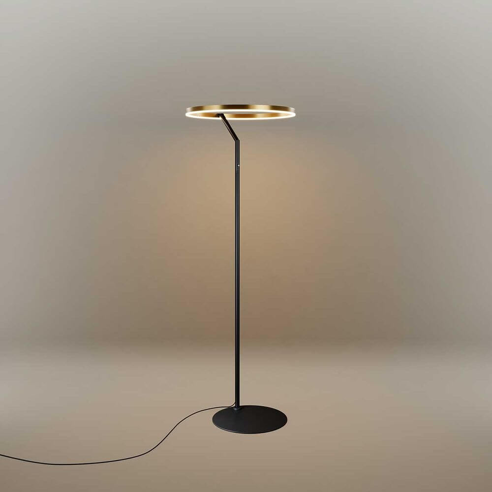 s.luce Ring LED-Stehleuchte Ø 60cm mit Touchdimmer in minimalistischem Design und elegantem Aluminium-Ring.