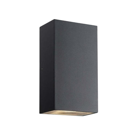 Rold Flat LED Wandleuchte IP54 in minimalistischer, kubistischer Form mit gleichmäßiger Lichtabgabe.