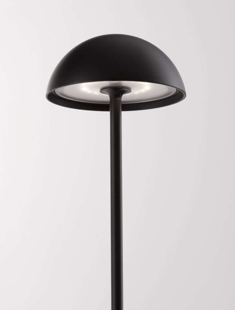 Rose LED Außentischleuchte 3000K IP54 in mattem Schwarz, elegant und minimalistisch.