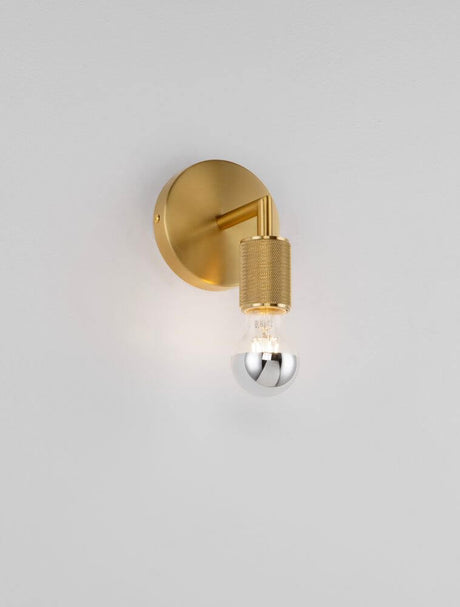 Royal wall light Ø 12cm E27 in gold, modern design with a slim shape, perfect for any room.