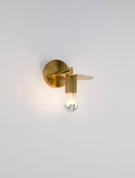 Royal væglampe Ø 12cm med hylde E27, Elegant gylden væglampe for en moderne atmosfære.