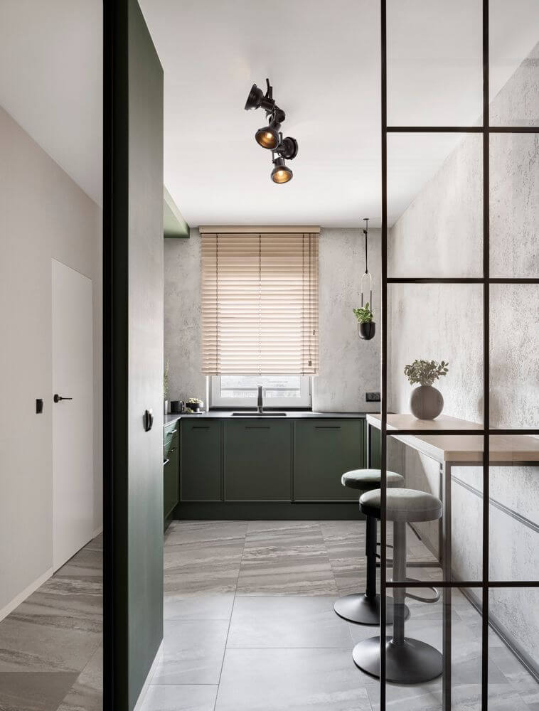 Ruvi Deckenleuchte GU10 4-flammig Schwarz in modernem Küchenambiente mit stilvollem Design und warmem Licht.