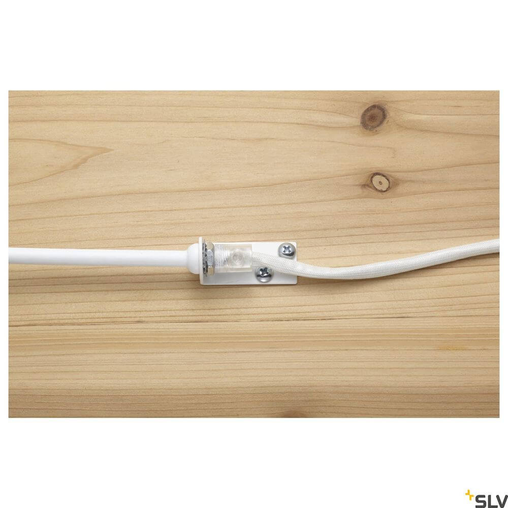 Detailaufnahme der Displayleuchte Adl 50 QPAR51 Weiß mit Kabel auf Holzuntergrund