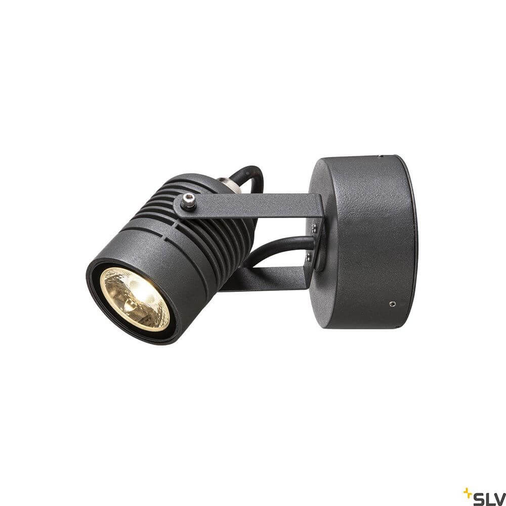 LED Spot Outdoor LED Wandaufbauleuchte IP55 in modernem Design für Akzentuierung im Außenbereich.