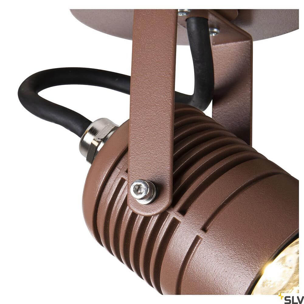 Detailansicht der LED Spot Outdoor LED Wandaufbauleuchte IP55 in braun, ideal für Akzentbeleuchtung.