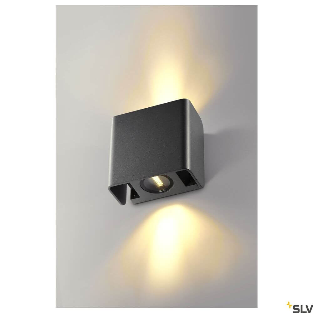 Mana Out LED Wandlampe 3000K IP65 Anthrazit - elegante Wandleuchte mit warmweißen LEDs und Aluminium Konstruktion.