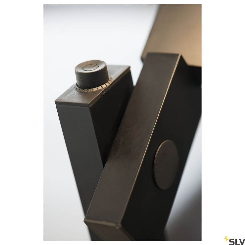 Mecanica Plus FL Büro-Stehlampe 2700-6500K Schwarz Detailaufnahme des Bezugs und Schalter.