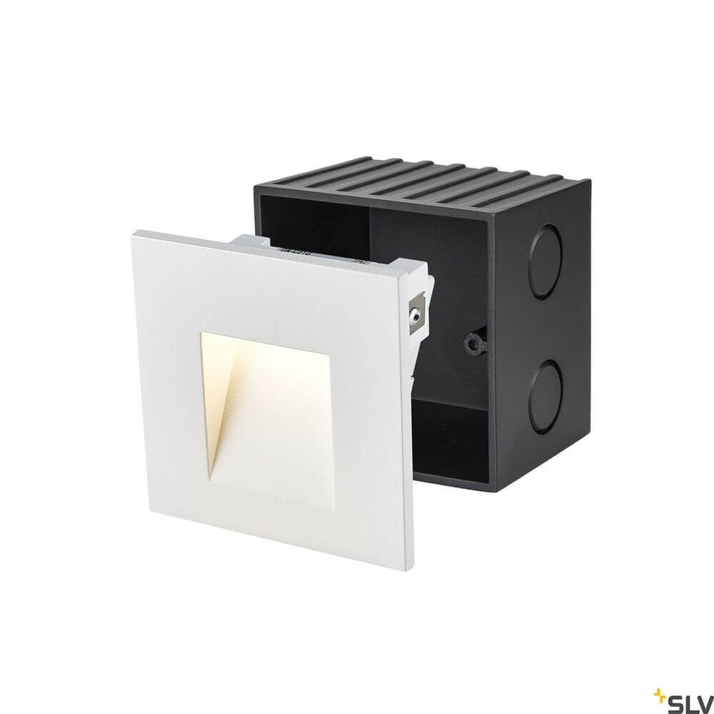 Mobala Einbaudose mit quadratischer Blende und integriertem LED-Licht, ideal für moderne Innenräume.