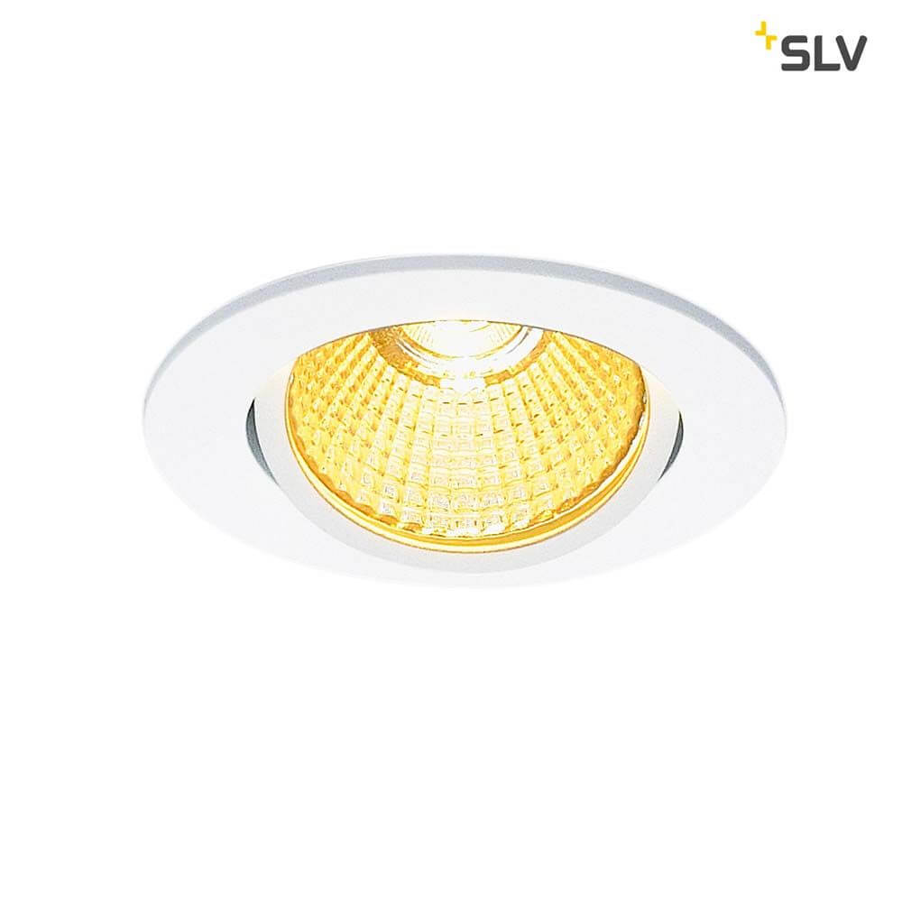 New Tria Rund LED Einbauleuchte Weiß 1800-3000K mit dim-to-warm Technologie und schwenkbarem Lichtkegel.