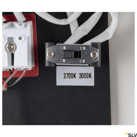 Detailed view of the wiring of the One LED pendant light Double Phase Up&Down with color temperatures 2700K and 3000K.