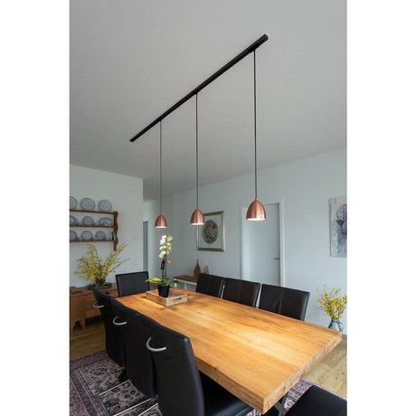 Para Cone 14 Pendelleuchte QPAR51 Kupfer 35W inkl. 1P.- Adapter über einem Esstisch in modernem Interieur.