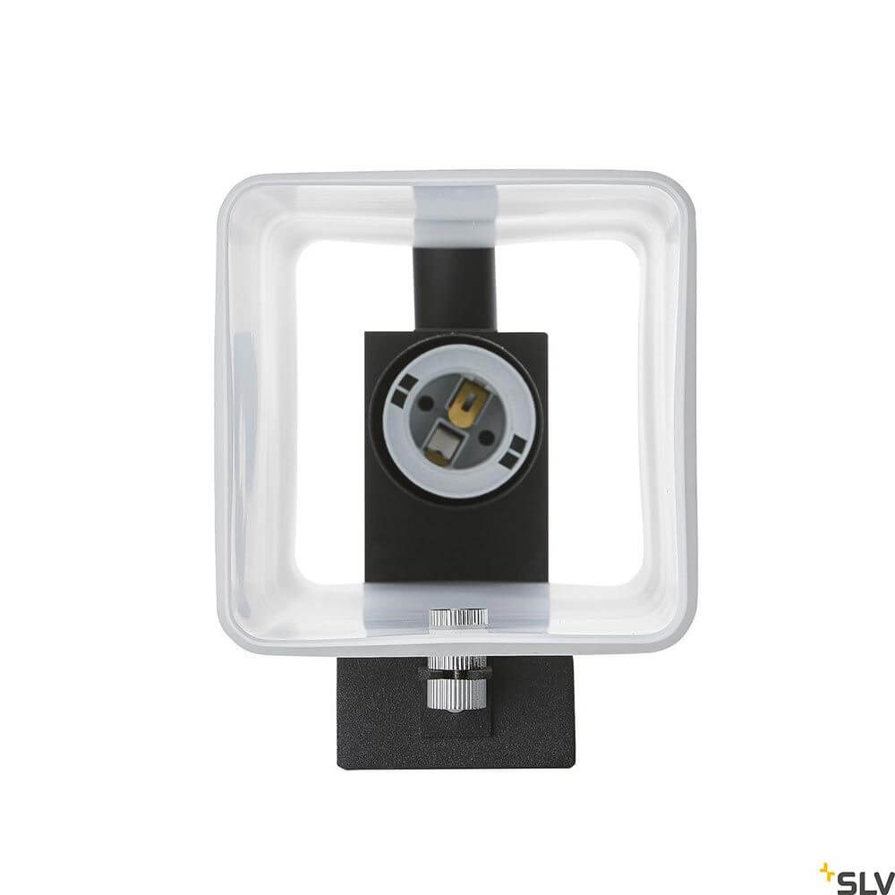 Quadrass LED Wandaufbauleuchte mit Metall- und Glaselementen, ideal für blendfreies Licht.