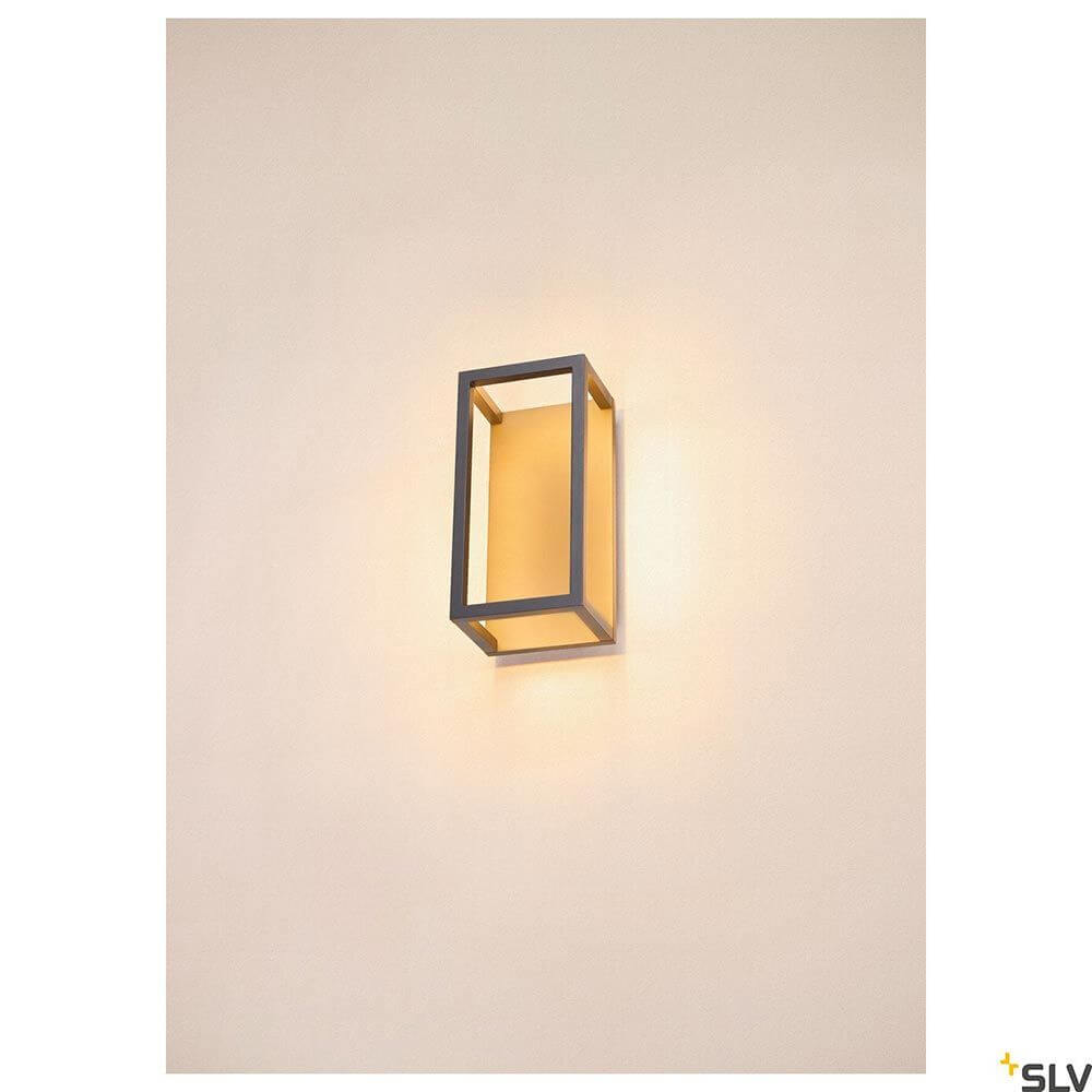 Quadrulo LED Wandleuchte aus Aluminium für Außenbereich, IP55, klare Leuchtfläche, geeignet mit Bewegungsmelder.