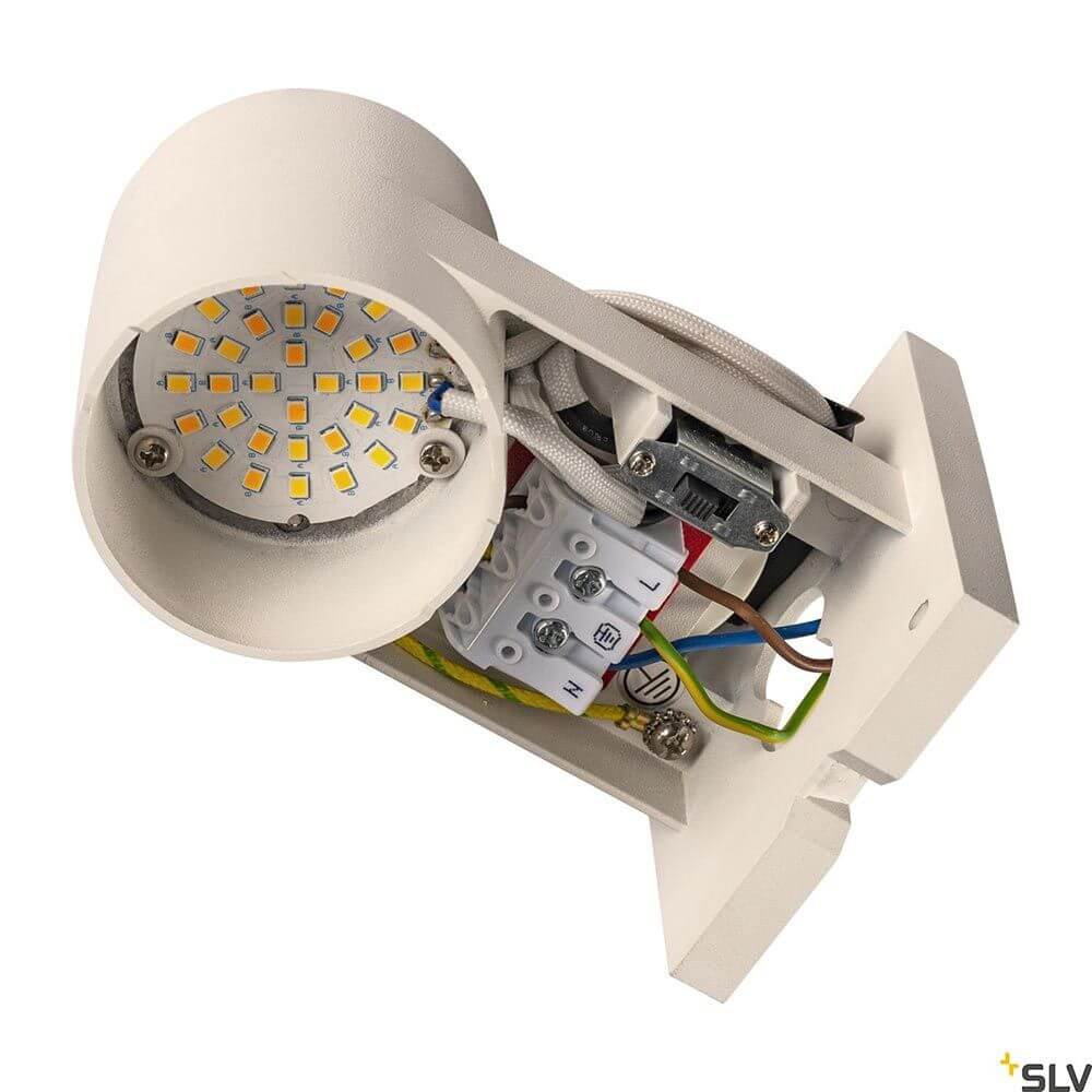 Rusty LED Wandaufbauleuchte Up&Down Outdoor Rost CCT mit LED-Leuchtmittel und Elektroanschlüssen.