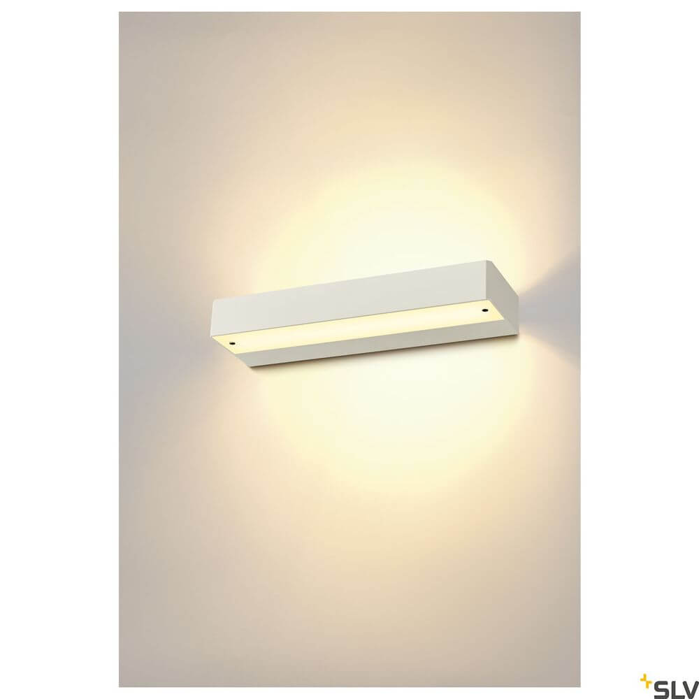 Sedo 7 Wandlampe 3000K Weiß an der Wand montiert mit warmem Lichtschein.