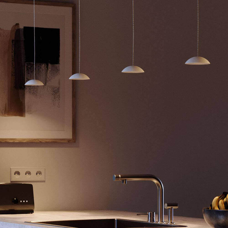 s.luce Santa Air LED-Hängeleuchte Ø 11cm Dimmbar in modernem Küchenambiente