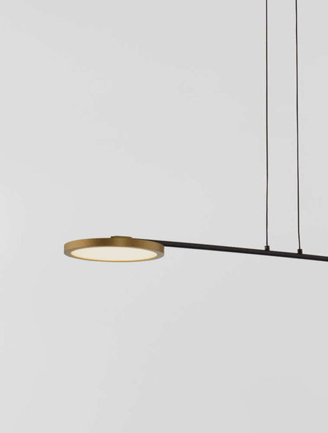 Scope LED Pendelleuchte 2-flammig 3000K - schwarze, lineare LED-Pendelleuchte mit goldfarbenem Ring