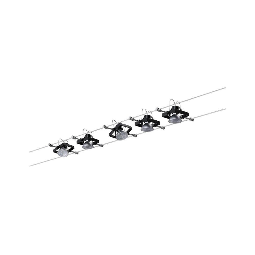 Seilsystem Mac II Basis-Set 5-flammig Schwarz-Matt mit fünf Spots auf einem Kabelsystem.