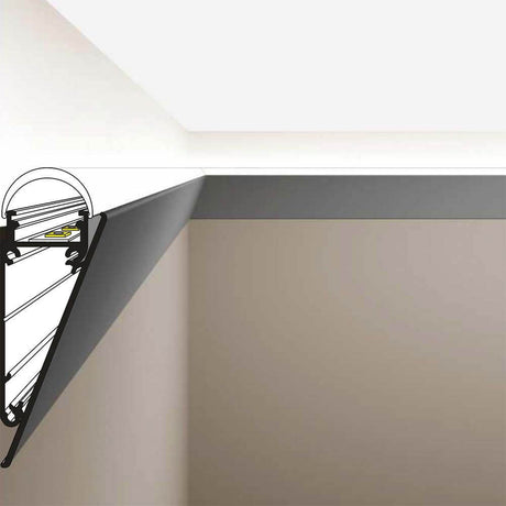 Seitliche Abdeckung 200cm Weiß für Aufbau-Wandprofil schräg in Montageposition an Wandprofil.