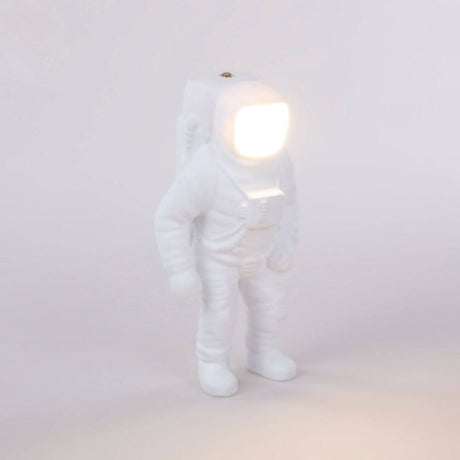 Seletti Flashing Starman LED lampe de table dimmable blanc chaud lampe de bureau d’astronaute blanche en résine, lumière blanche chaude dimmable, design décoratif