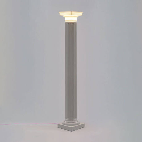 Lampe sur pied Seletti Las Vegas LED en fibre de verre et porcelaine 190 cm – élégante lampe sur pied en forme de colonne avec une douce lumière LED