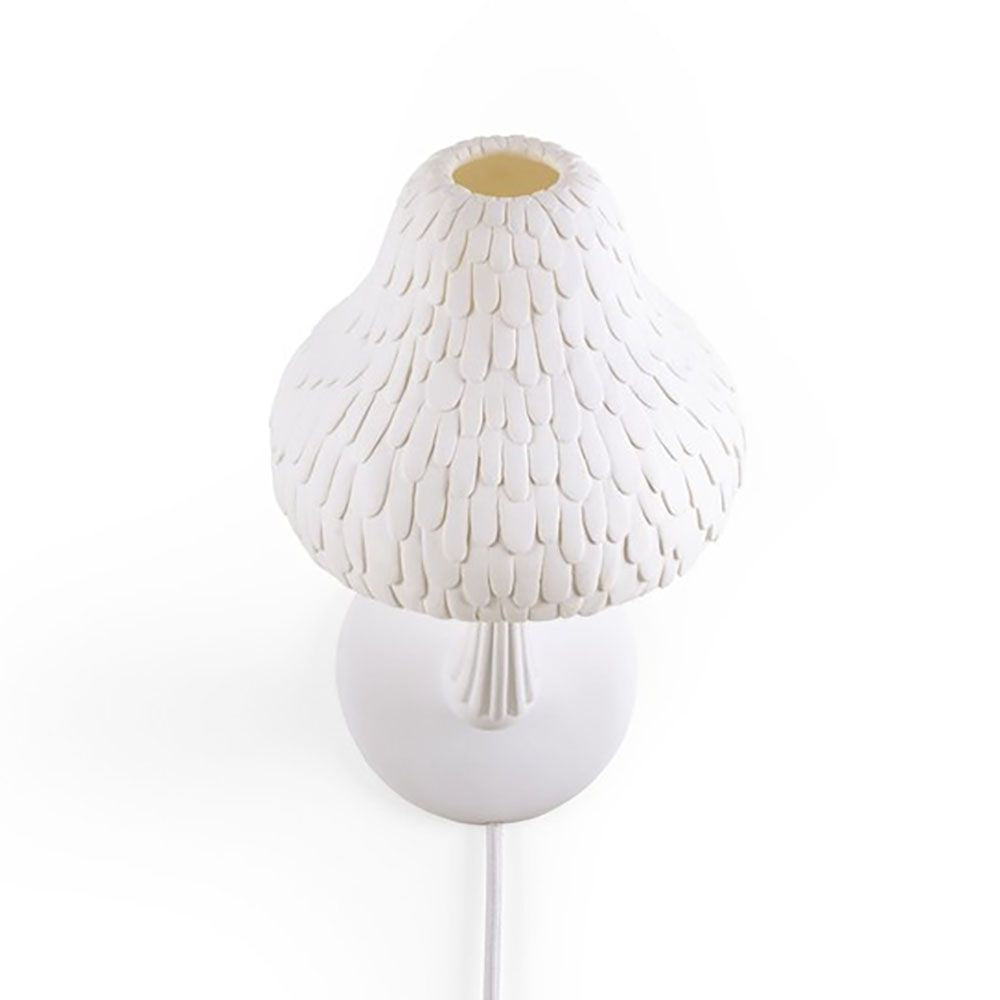 Seletti Mushroom Wandleuchte mit skulpturalem Design und fantasievollem Charakter.