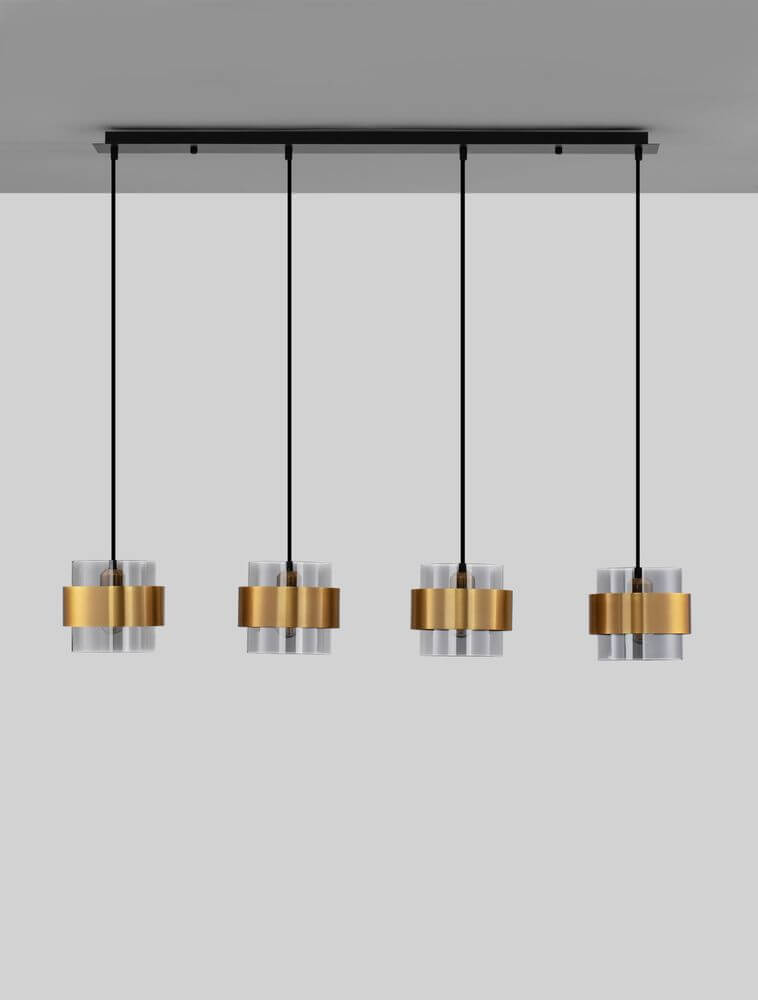 Sianna Pendelleuchte 4-flammig Gold, Rauch, Schwarz mit mattschwarzem Metall und rauchfarbenem Glas.