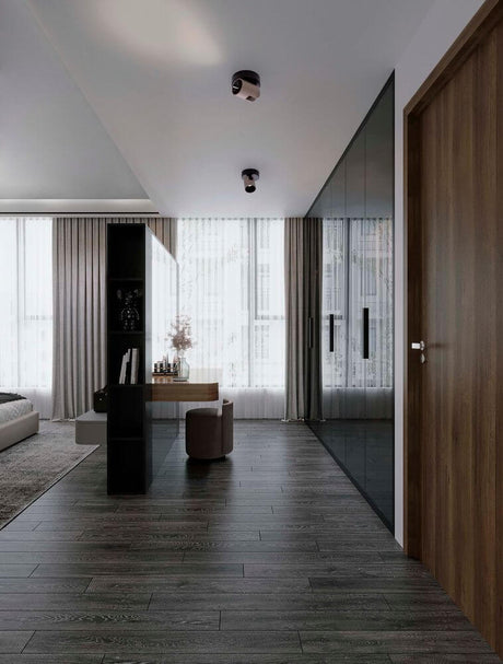 Sirmos LED plafonnier 3000K noir, marron dans un intérieur moderne avec des éléments en bois et en verre.