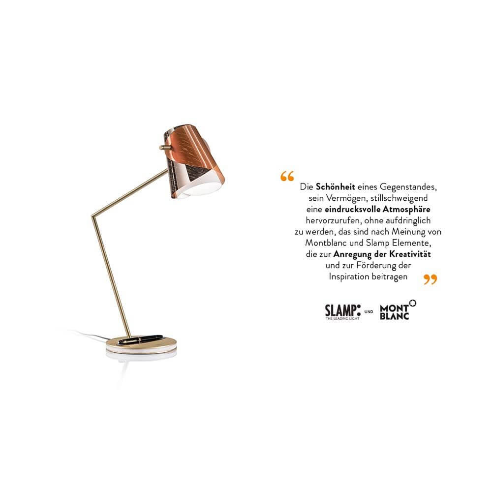 Slamp LED Schreibtischlampe Overlay & Montblanc Meisterstück Le Grand in einem eleganten Design mit atmosphärischer Wirkung.